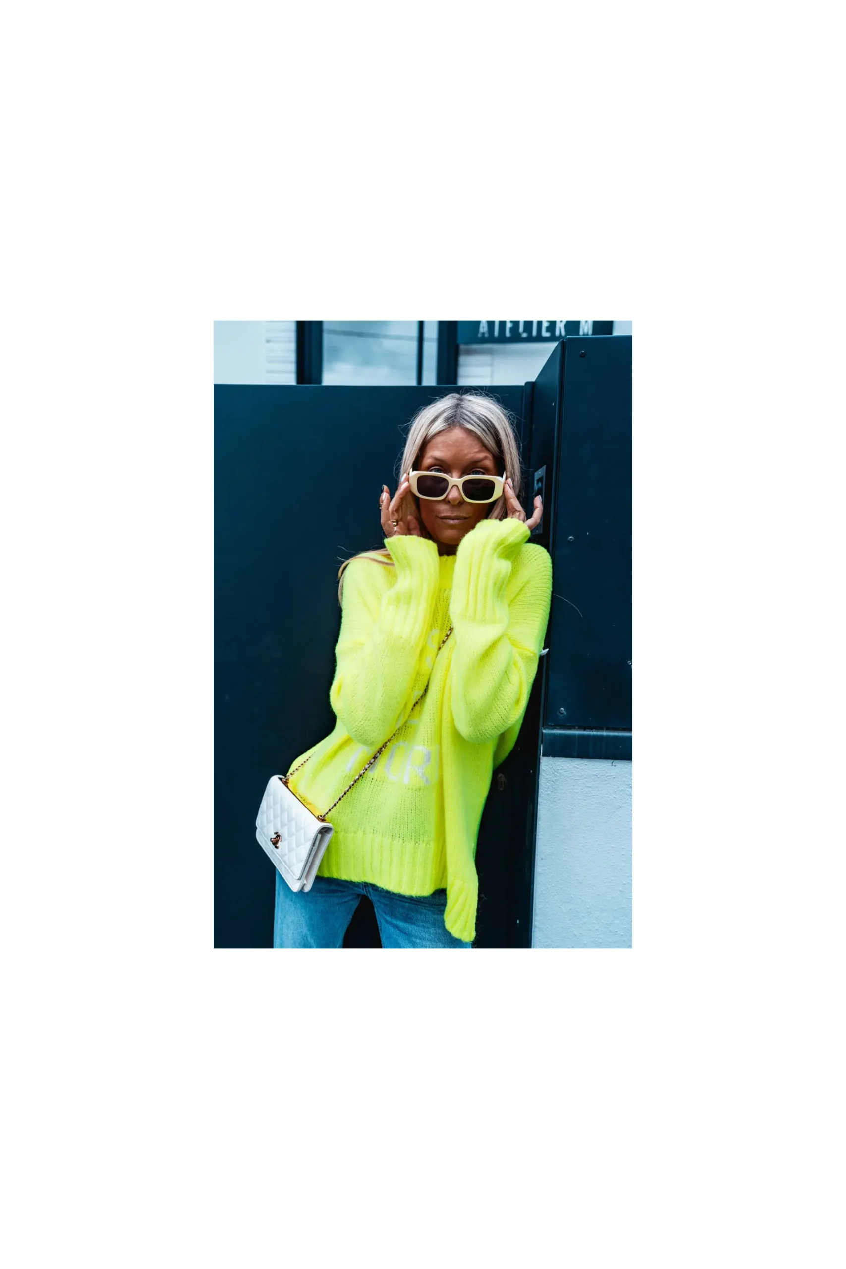 pull_grungemama_kiss_jaun_1.webp Grungemama Pull Kiss Jaune Fluo
