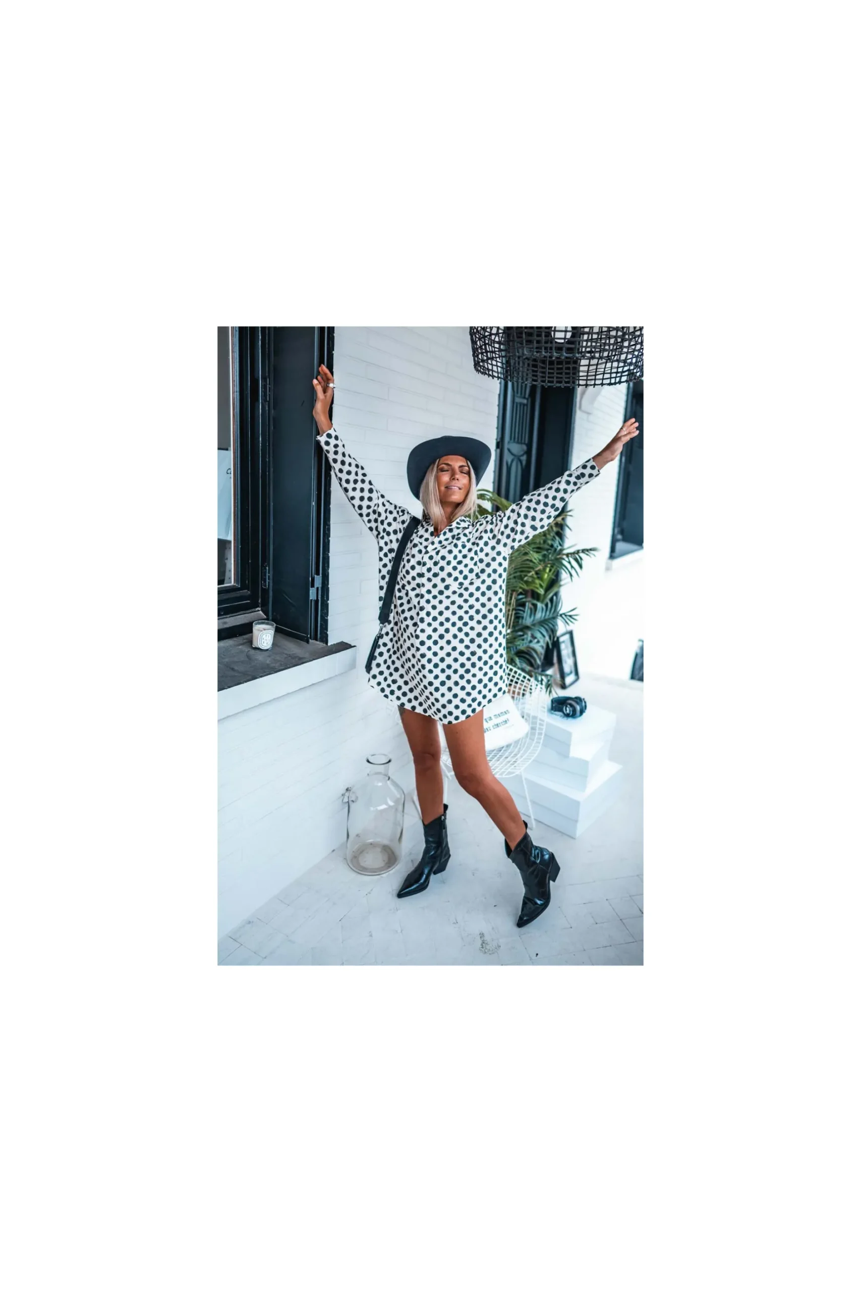 robe_banditas_nelia_blanc_2.webp Grungemama Robe Banditas Nelia Blanc/noir