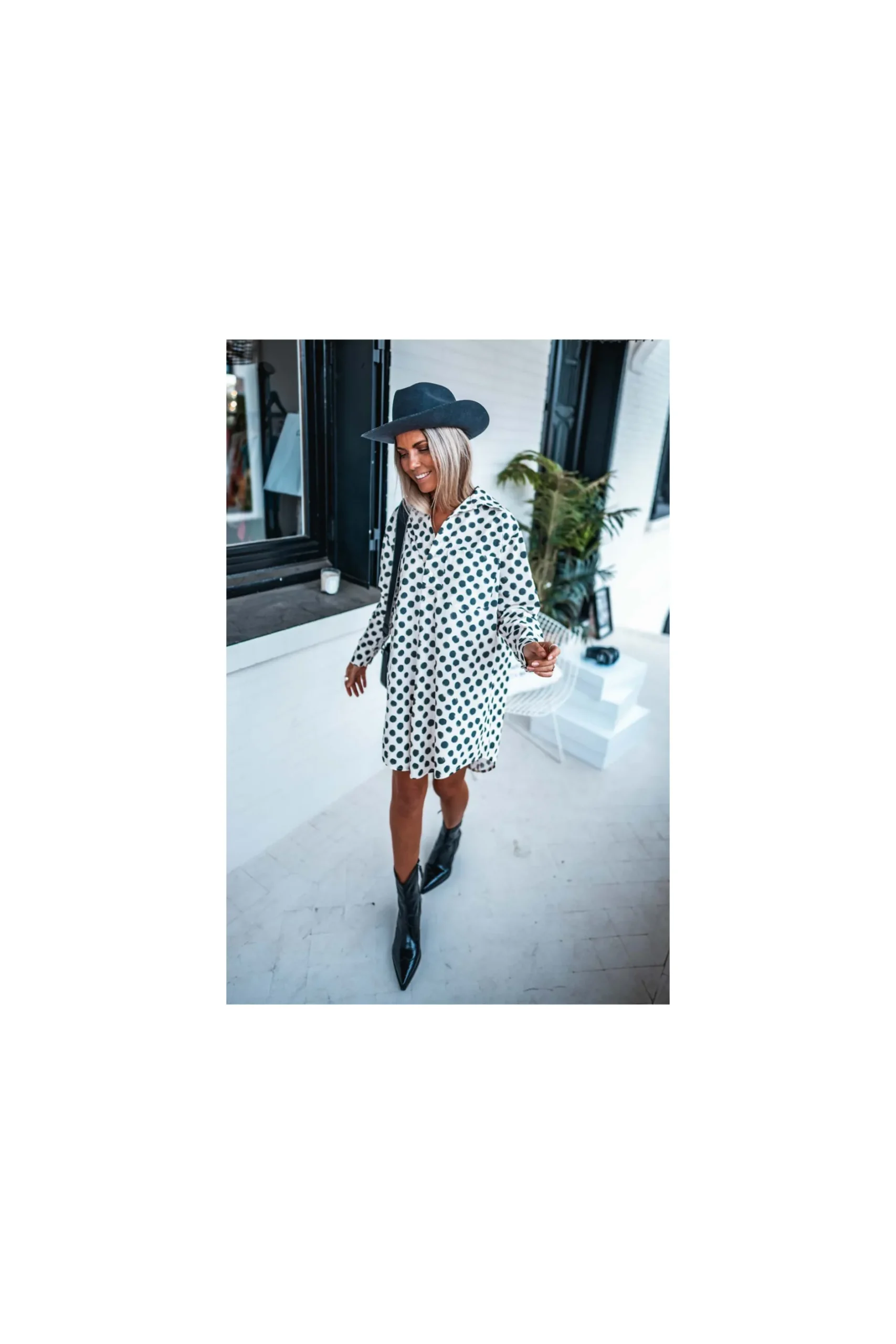 robe_banditas_nelia_blanc_3.webp Grungemama Robe Banditas Nelia Blanc/noir