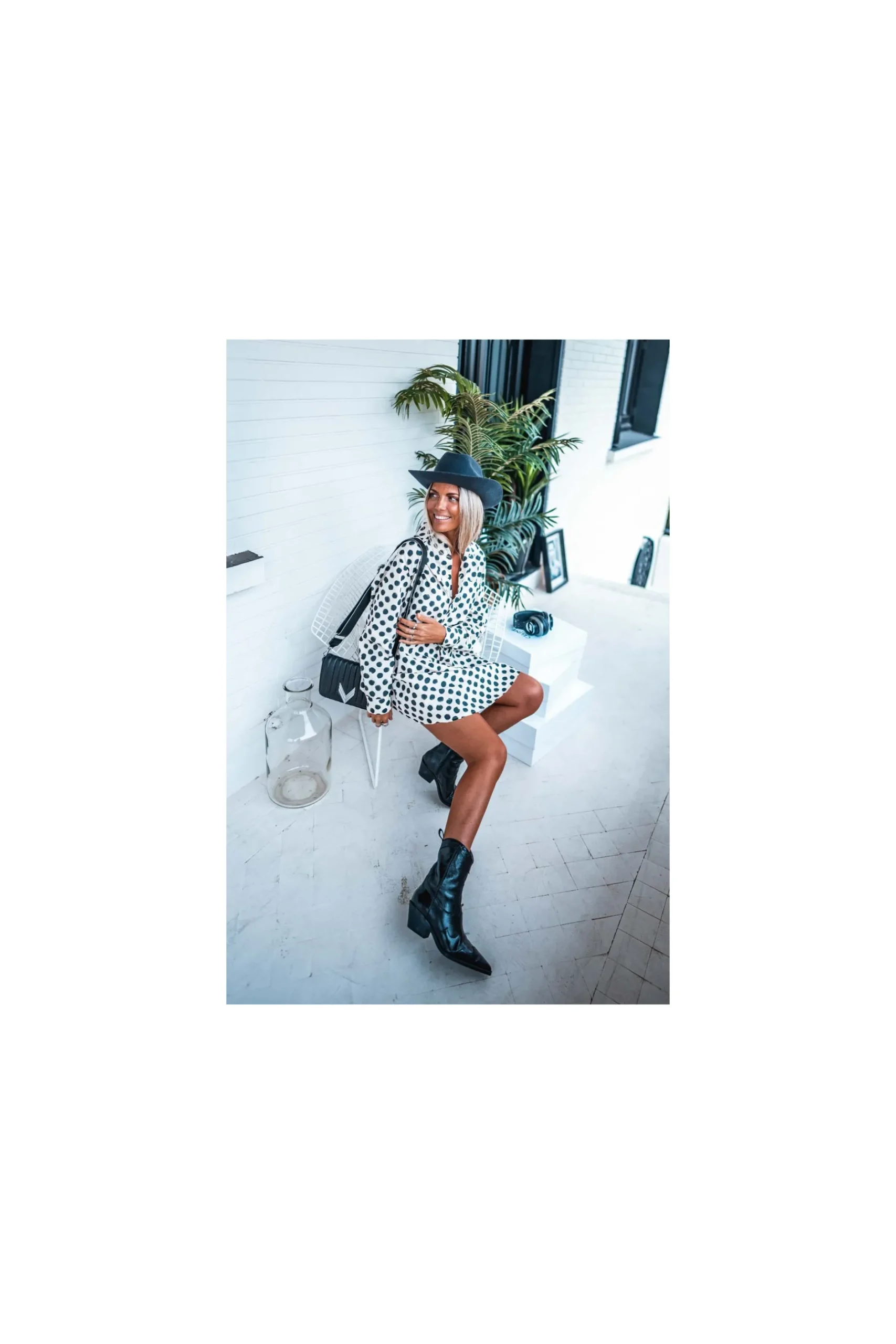 robe_banditas_nelia_blanc_4.webp Grungemama Robe Banditas Nelia Blanc/noir