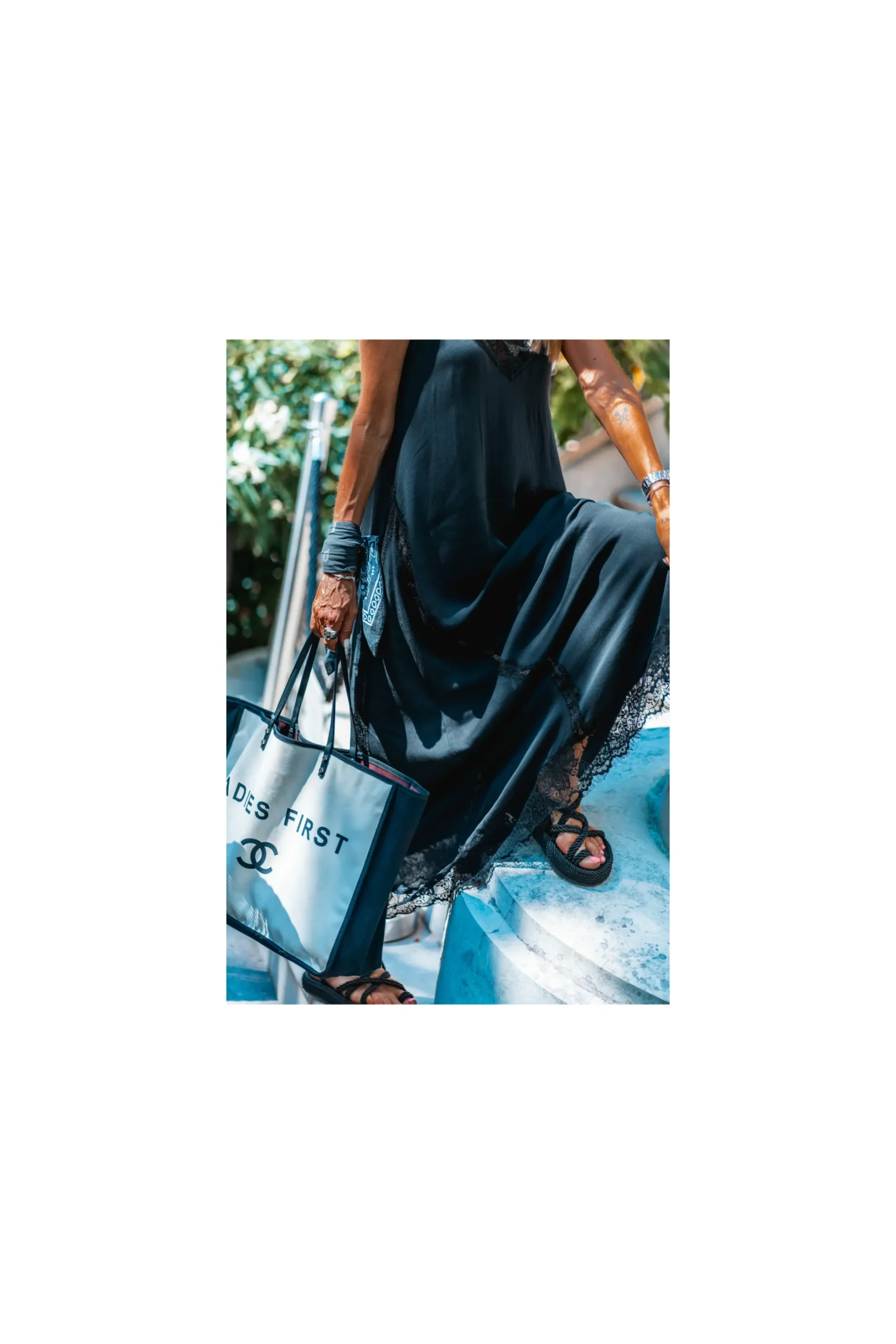 robe_grungemama_eris_noir_1.webp Grungemama Robe Eris Noir