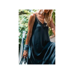 Grungemama Robe Eris Noir