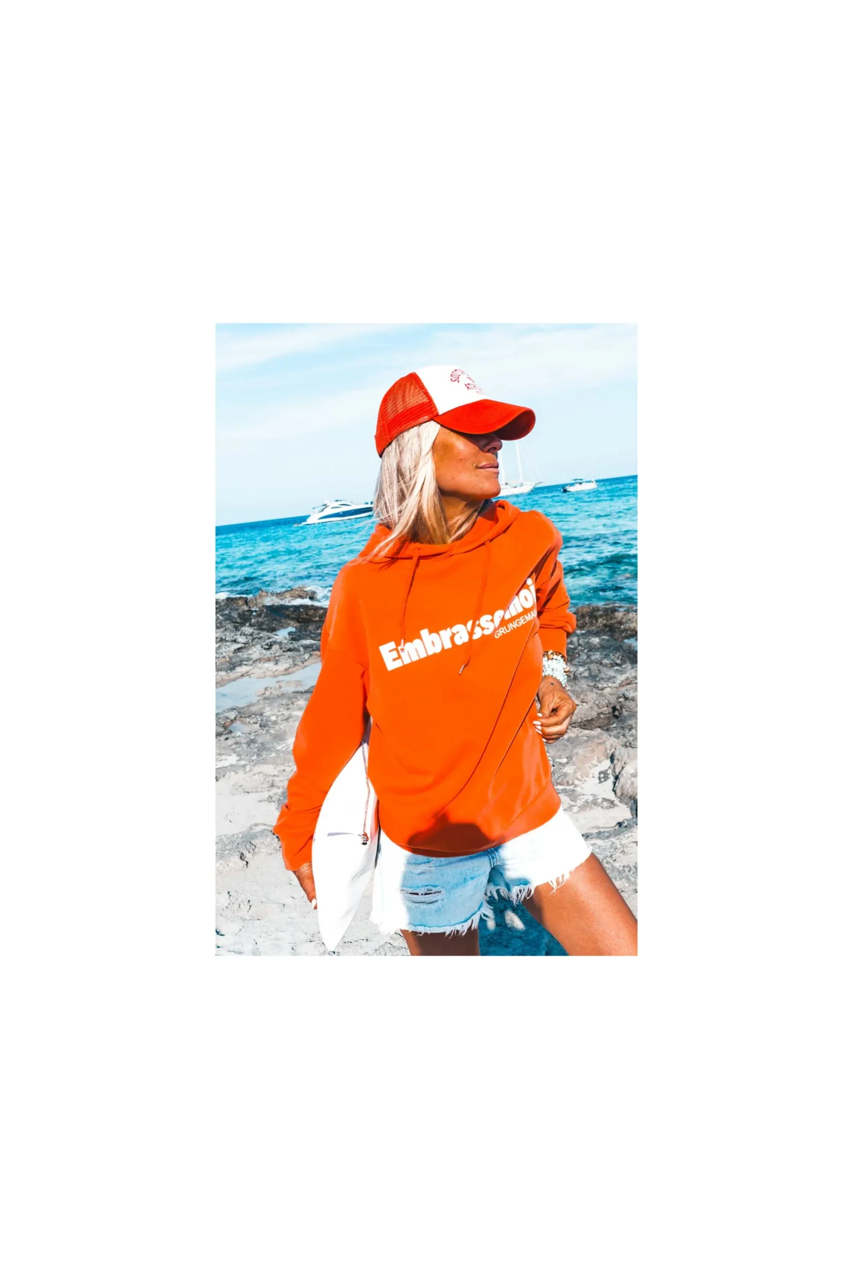 sweat_grungemama_embrasse_1.webp Grungemama Sweat Embrassemoi Orange