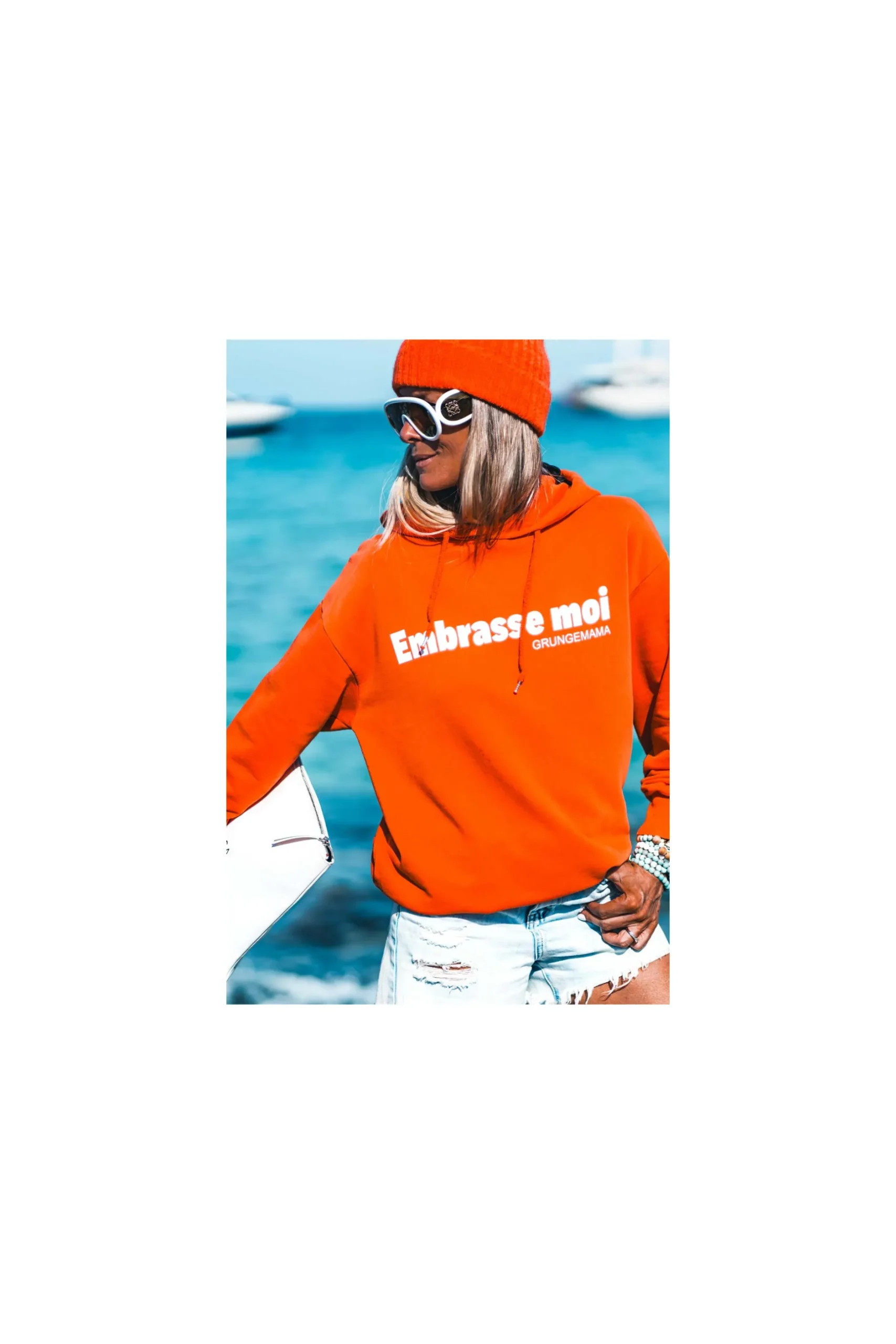 sweat_grungemama_embrasse_5.webp Grungemama Sweat Embrassemoi Orange